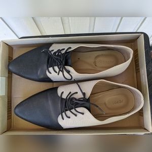 Poppy Barley Black pebble leather & Cream snake embossed Oxfords